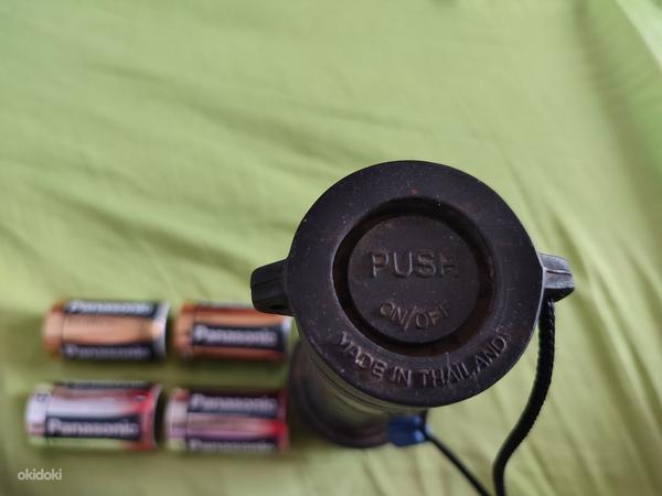 Водонепроницаемый ручной фонарь PHILIPS (фото #4)