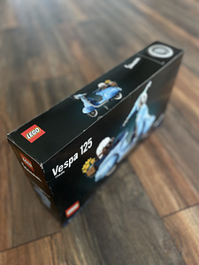 Lego Vespa 125 (4 foto / 4)