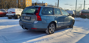 VOLVO V50 2008 TD (6 foto / 9)