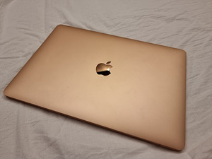 Macbook Air 2019 Retina (1 foto / 2)