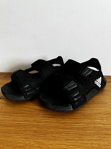 -50% ADIDAS Performance ALTASWIM laste sandaalid (suurus 24) (2 foto / 4)