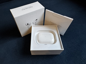 Apple AirPods Pro + Wireless Charging Case (originaal) (1 foto / 3)