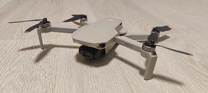 DJI Mini 2 Fly More комбо (2 фото из 3)