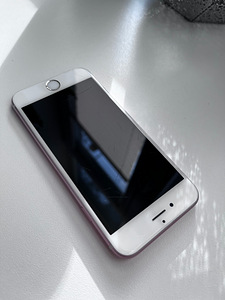 iPhone 6s 16ГБ (3 фото из 4)