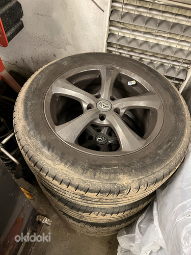 Toyota RAV4 2019- литые диски с летней резиной (фото #2)