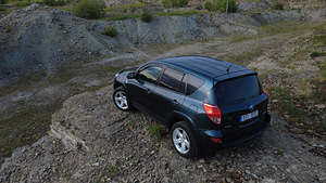 Toyota Rav4 2.2 d-cat (3 foto / 10)