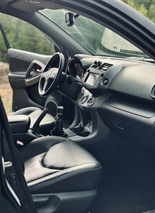 Toyota Rav4 2.2 d-cat (6 foto / 10)