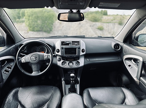 Toyota Rav4 2.2 d-cat (7 foto / 10)