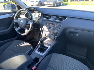 Skoda Octavia 1.2 77kW (8 foto / 14)