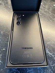 Samsung Galaxy S23, 128GB. (1 foto / 2)