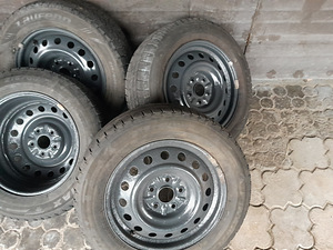 Toyota R16 5x114.3 dia 60 (4 foto / 4)