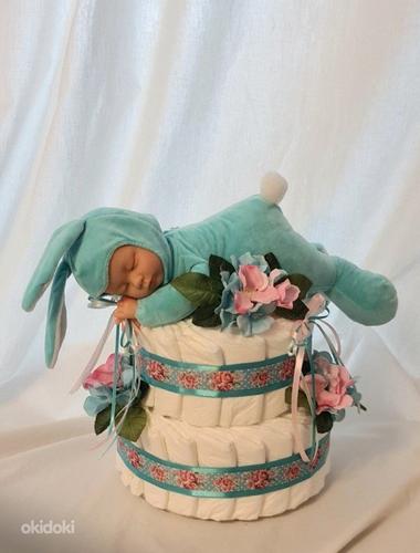 Торты из памперсов готовые и на заказ подарок новорожденному (фото #2)