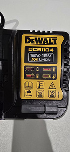 Dewalt DCB1104 akulaadija (2 foto / 2)