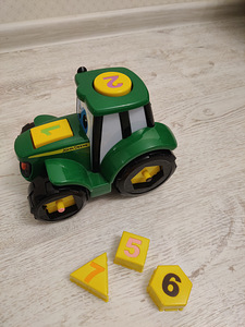 Traktor numbriga, figuuriga, ja värviga (3 foto / 4)