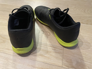 Nike jalgpalli putsad s32 (3 foto / 3)