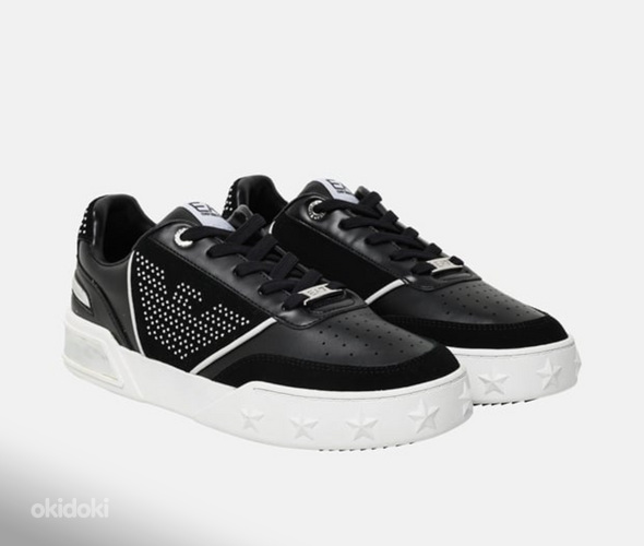 EA7 Emporio Armani , UUED