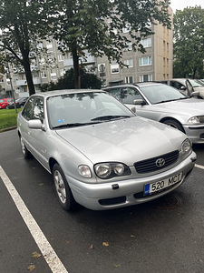Toyota Corolla (1 foto / 5)