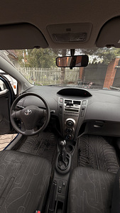 Toyota Yaris 132000km (8 foto / 10)