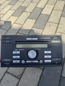 Автомагнитола Ford 6000 CD (4 фото из 4)