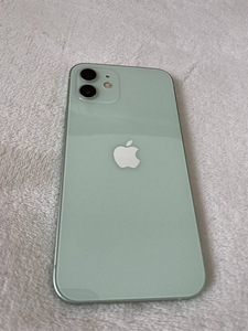iPhone 12 (2 foto / 8)