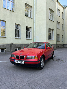 BMW e36 1.6 75kw Компактный (1 фото из 10)