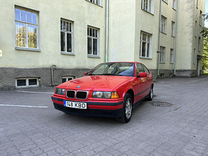 BMW e36 1.6 75kw Компактный (2 фото из 10)