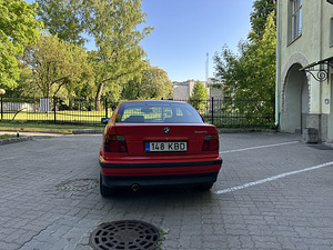 BMW e36 1.6 75kw Компактный (4 фото из 10)