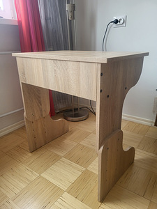 Laste kirjutuslauad (1 foto / 4)