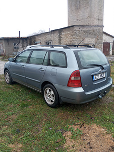 TOYOTA COROLLA УНИВЕРСАЛ (3 фото из 3)