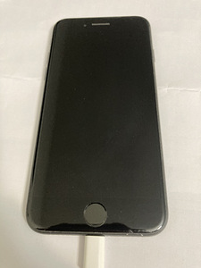 iPhone 7 32ГБ, ЧЕРНЫЙ (1 фото из 4)