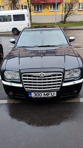 Chrysler 300c (6 фото из 10)