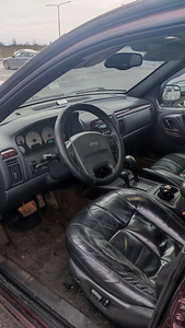 Jeep grand Cherokee (7 foto / 10)