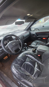 Jeep grand Cherokee (10 foto / 10)