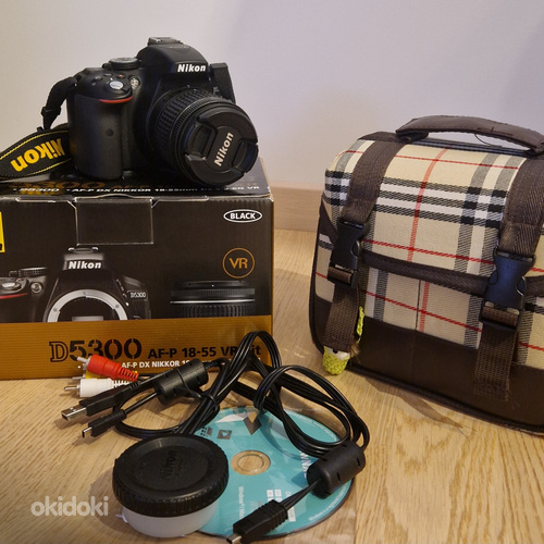 Цифровая камера Nikon 5300