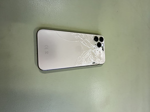 iPhone 11 pro, 64gb (2 foto / 3)