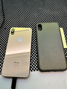iPhone XS MAX, 64 гб (3 фото из 3)
