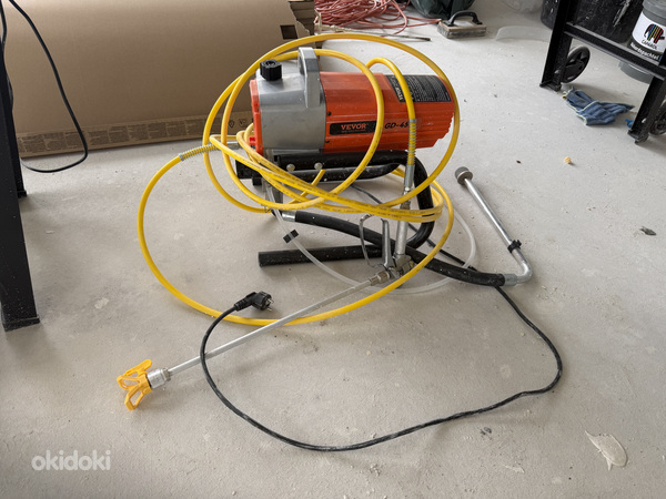 Безвоздушный краскопульт 1800W