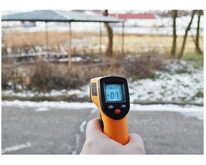Kontaktivaba digitaalne termomeeter InnoGIO Infrapuna termomeeter (3 foto / 9)