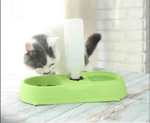 Двойная миска с дозатором воды для кошек и собак (фото #3)