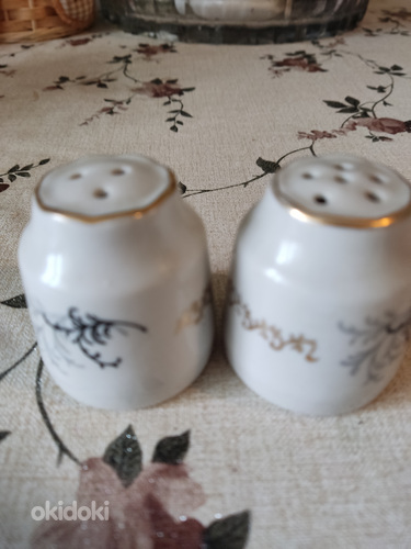 Продам раритетные перечница и сольницу