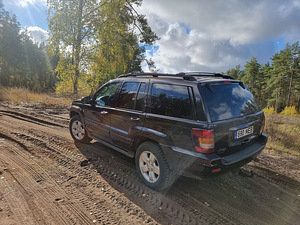 Jeep Grand Cherokee. 2.7.253... (6 foto / 8)