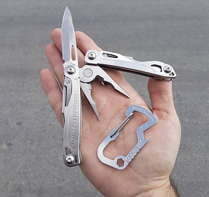 Leatherman Sidekick + Leatherman Carabiner (1 foto / 7)