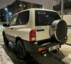 Suzuki Grand Vitara (6 foto / 6)