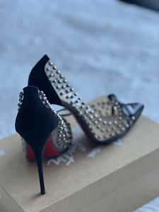 Christian Louboutin (4 foto / 10)