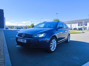 Volkswagen Golf Tech Package 2.0 (2 foto / 8)