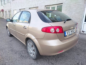 Chevrolet lacetti (4 foto / 7)