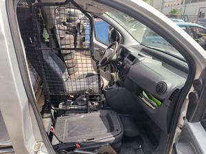 Peugeot bipper LPG (7 foto / 10)