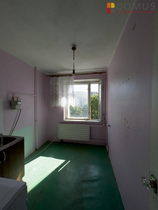 Kangelaste prospekt 44, Pähklimäe, Narva, Ida-Virumaa (9 foto / 10)