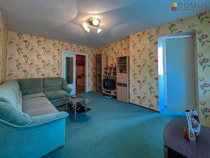 Kangelaste prospekt 23, Pähklimäe, Narva, Ida-Virumaa (4 foto / 10)