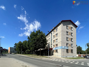 Ida-Viru maakond, Narva linn, Kesklinn, Kangelaste 3